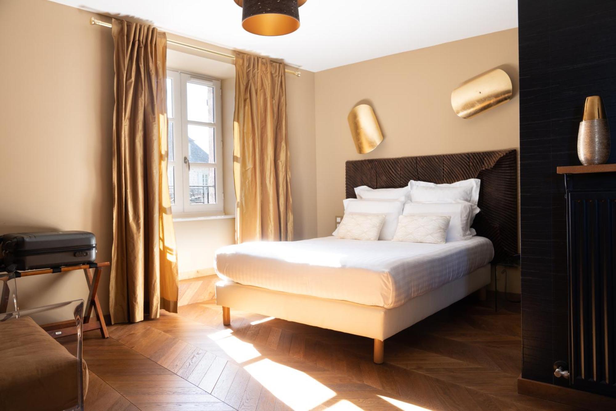 Hotel Demeures & Chateaux De La Tour - & Restaurants - Auvergne 4*